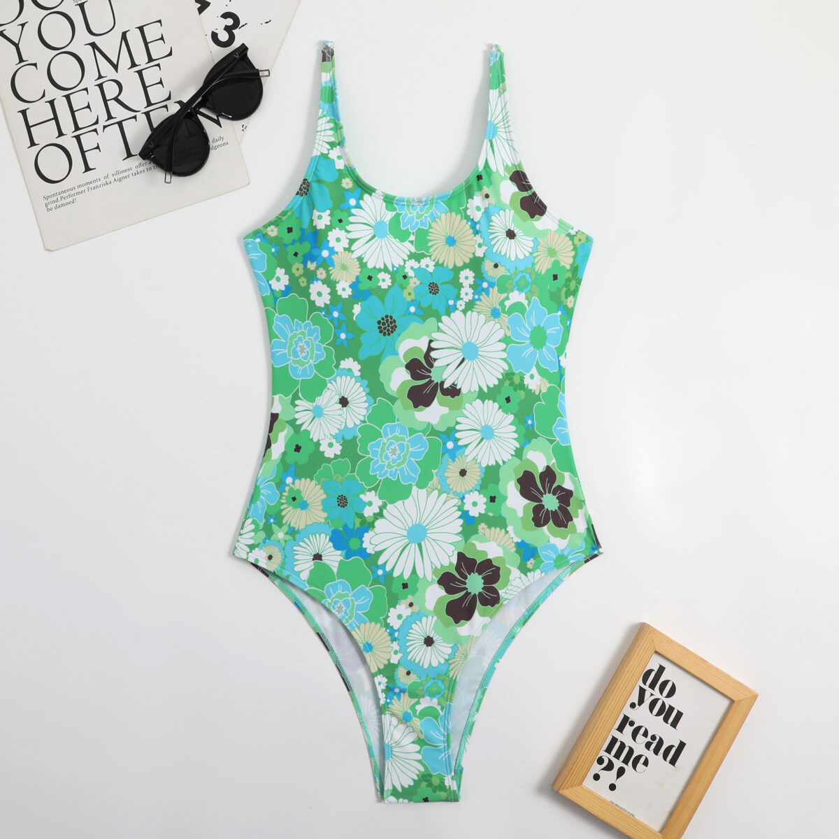 Backless one piece swimsuit